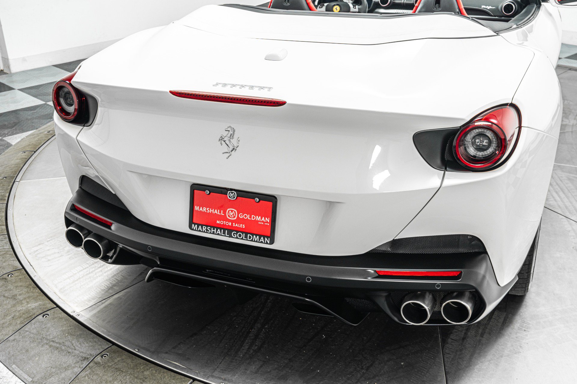 Used 2019 Ferrari Portofino RWD image 37