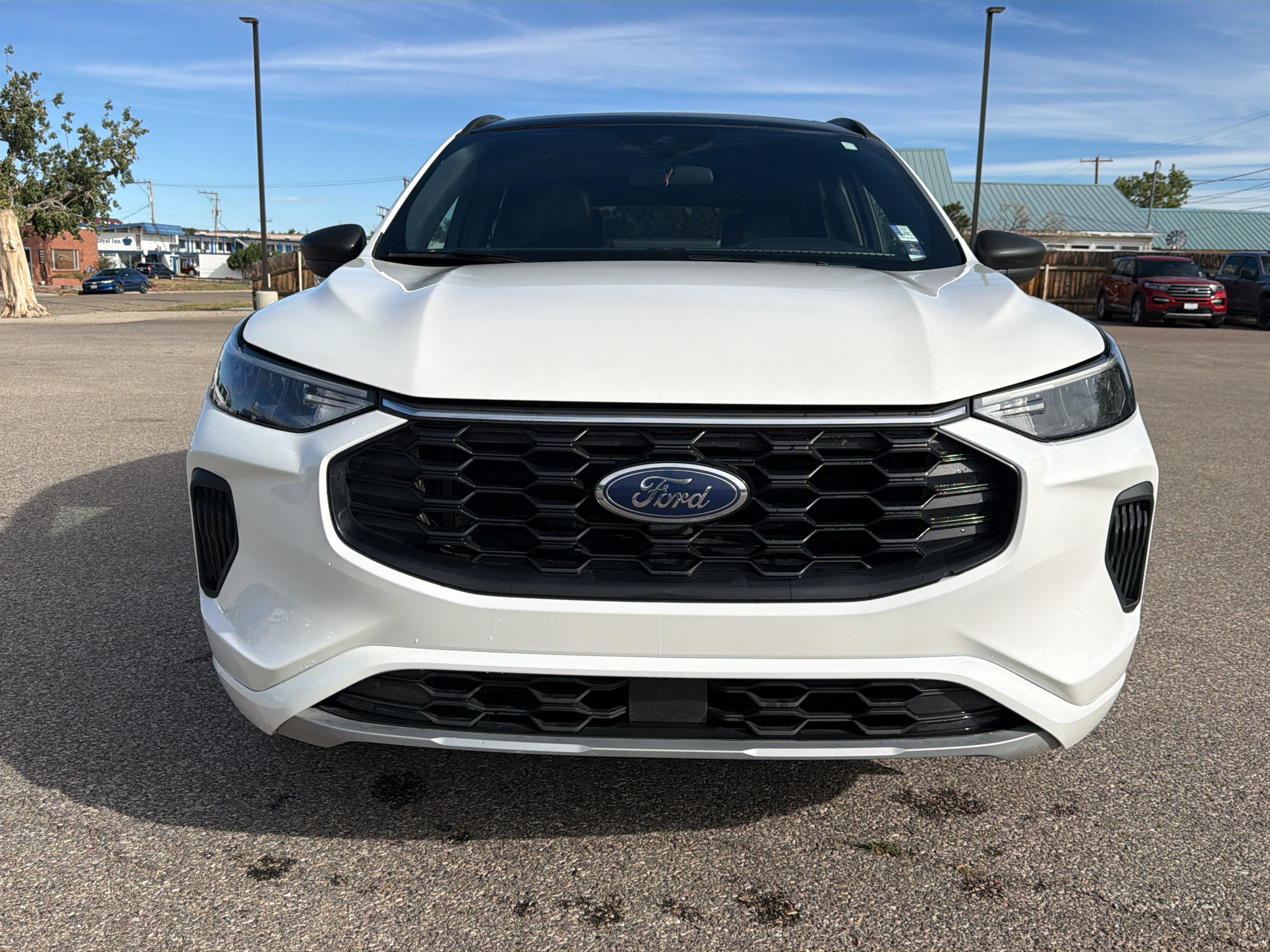 Used 2024 Ford Escape ST-Line w/ Tech Pack #1 AWD/4WD image 4