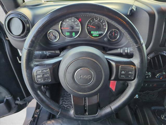 Used 2017 Jeep Wrangler Unlimited Sahara AWD/4WD image 15