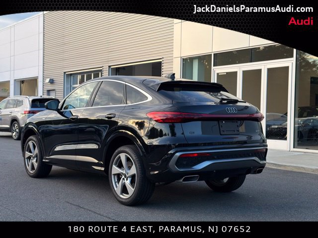 Certified 2025 Audi Q5 Premium Plus w/ Premium Plus AWD/4WD image 4