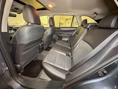 Used 2017 Subaru Outback 2.5i Limited image 31