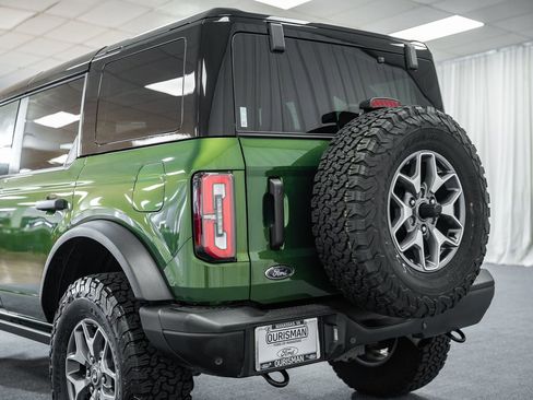 Used 2025 Ford Bronco Badlands image 6