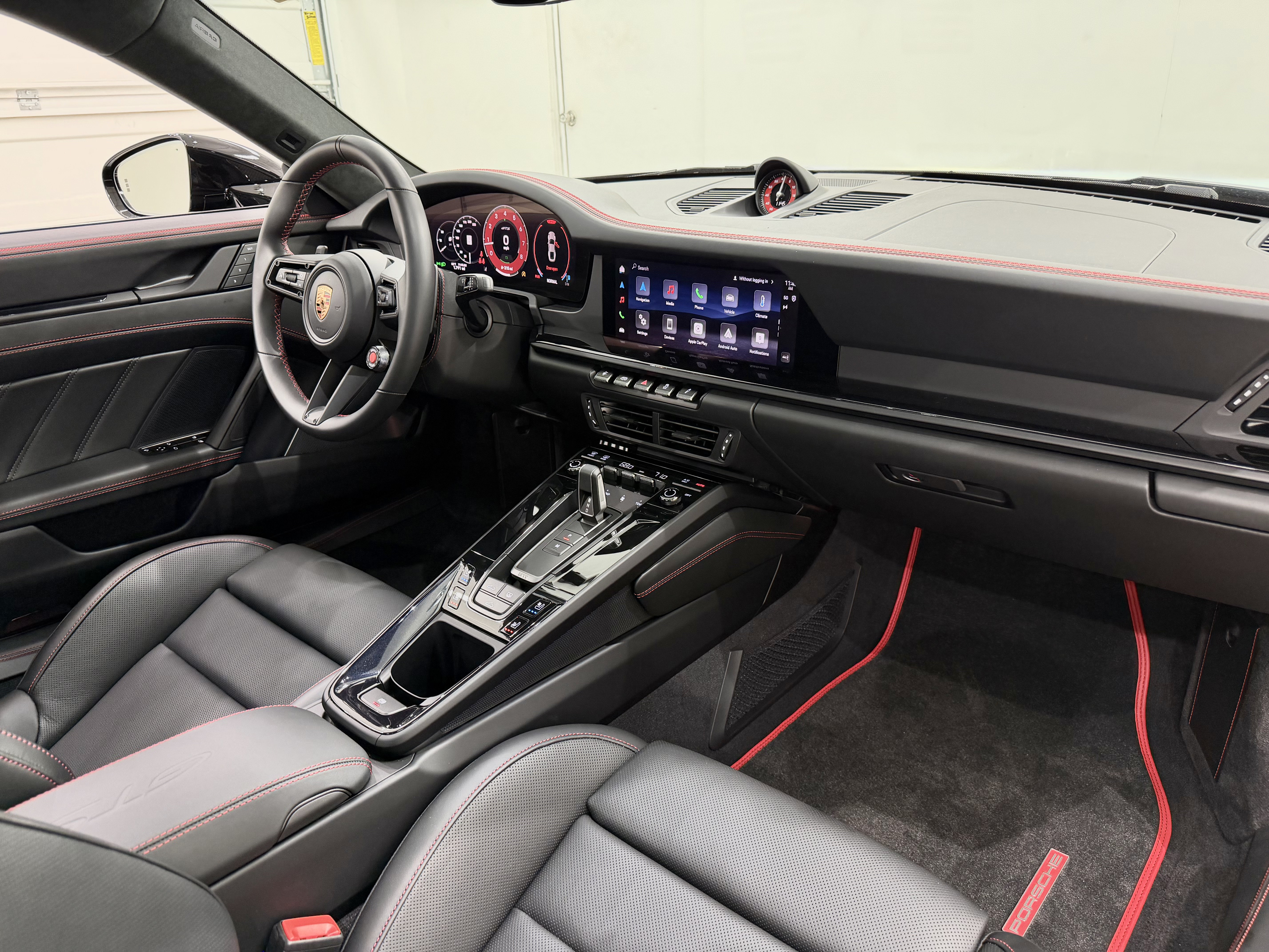 Certified 2026 Porsche 911 Carrera GTS RWD image 25