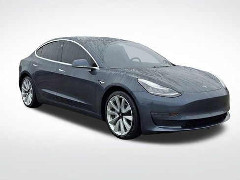 Used 2020 Tesla Model 3 Long Range image 1