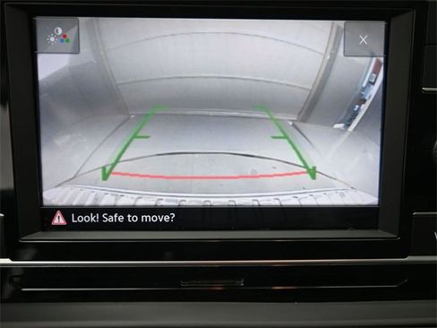 Used 2020 Volkswagen Jetta SE image 6