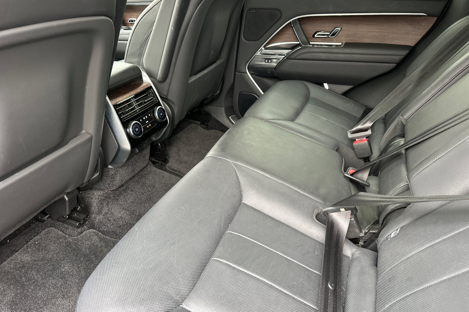 Used 2023 Land Rover Range Rover SE AWD/4WD image 14
