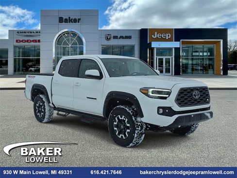 Used 2023 Toyota Tacoma TRD Off-Road image 1