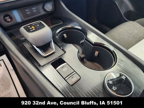 Used 2025 Nissan Rogue SV image 30