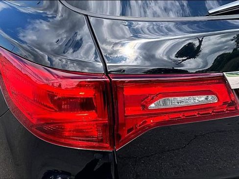 Used 2018 Acura MDX FWD image 30