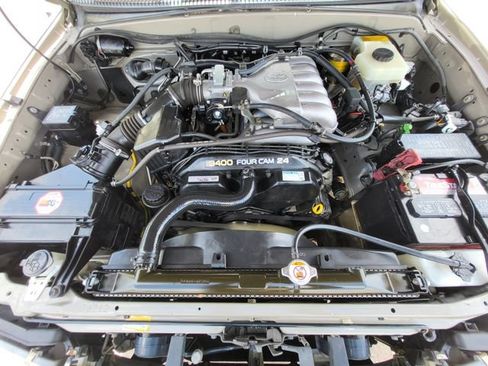 Used 2002 Toyota 4Runner SR5 AWD/4WD image 11