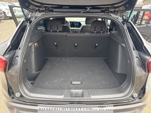 Used 2025 Chevrolet Trax RS w/ Driver Confidence Package image 30