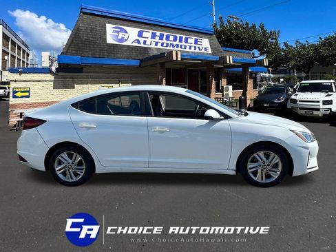 Used 2019 Hyundai Elantra SEL w/ Cargo Package FWD image 9