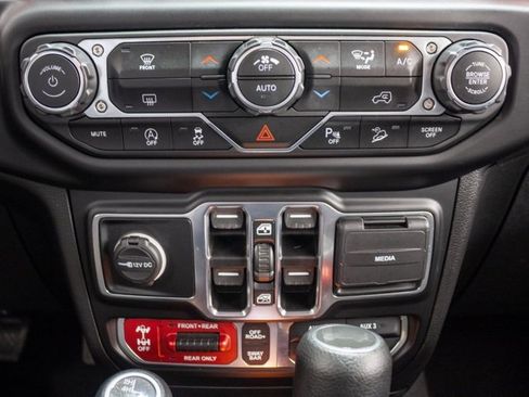 Certified 2021 Jeep Wrangler Unlimited Rubicon w/ LED Lighting Group image 16