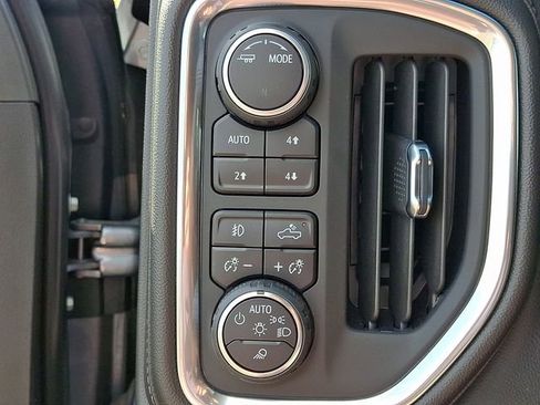 Used 2022 Chevrolet Silverado 1500 LT Trail Boss w/ LT Trail Boss Premium Package image 27