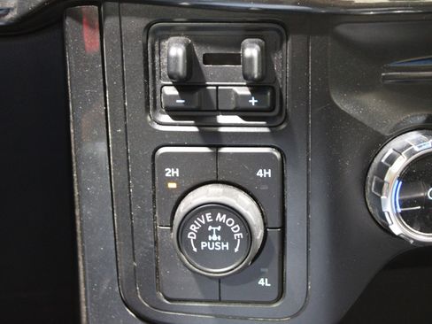 Used 2022 Ford F150 XLT w/ Equipment Group 302A High image 22