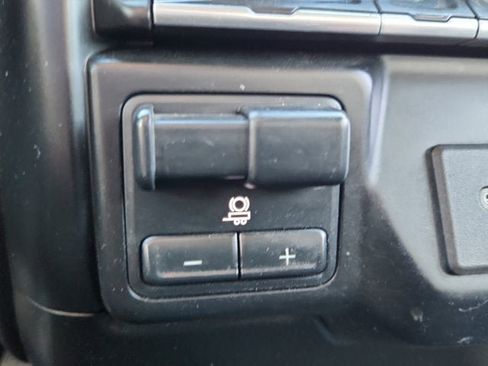 Used 2021 Chevrolet Silverado 2500 LT w/ Z71 Off-Road Package image 20