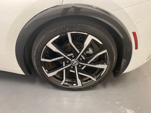 Used 2024 Toyota Prius Prime Premium w/ Advanced Technology Package FWD image 32