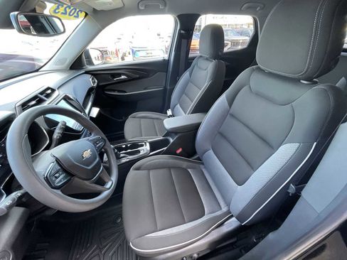 Used 2023 Chevrolet TrailBlazer LT w/ Convenience Package image 18