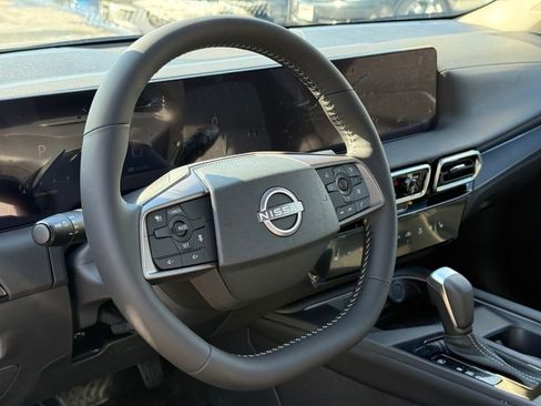 New 2026 Nissan Sentra SV w/ SV Convenience Package FWD image 8