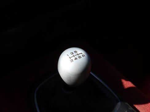 Used 2000 Honda S2000 image 25