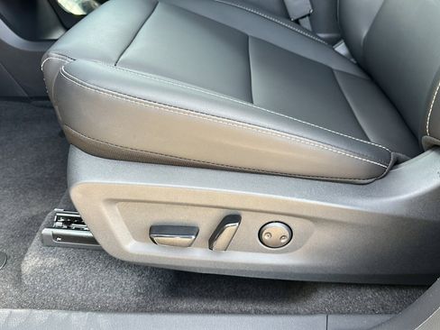 New 2025 Nissan Murano SL image 12