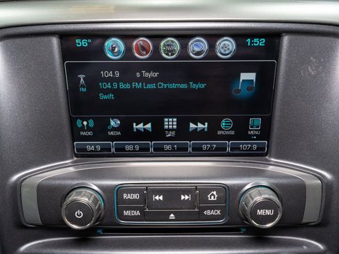 Used 2017 Chevrolet Silverado 1500 LTZ Z71 image 21