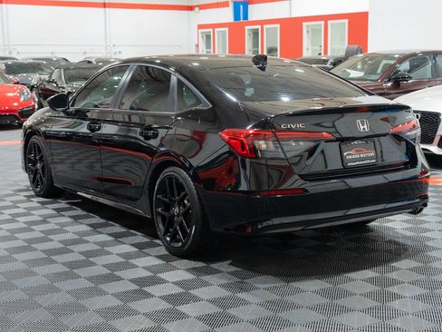 Used 2024 Honda Civic Sport image 4