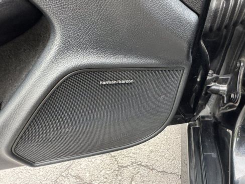 Used 2014 Mercedes-Benz C 250 Coupe image 22