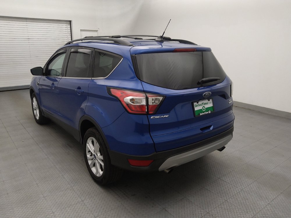 Used 2018 Ford Escape SE w/ Ford Safe & Smart Package FWD image 5