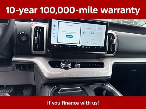 Used 2025 Ford Expedition Active AWD/4WD image 30