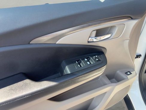 Used 2016 Honda Pilot EX image 12