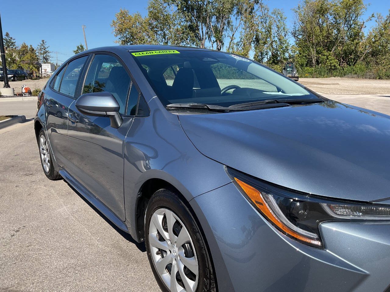Used 2025 Toyota Corolla LE FWD image 11