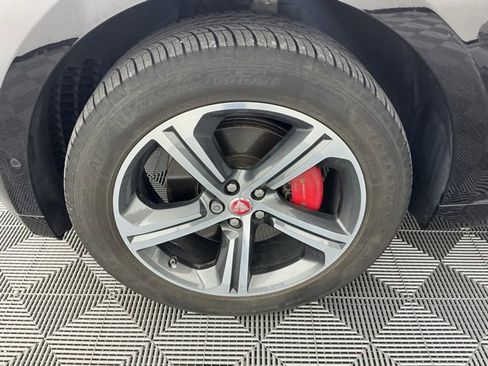 Used 2018 Jaguar F-PACE S image 16