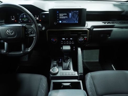 Used 2025 Toyota Tacoma SR image 16