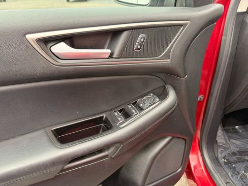 Used 2016 Ford Edge SEL w/ Equipment Group 201A FWD image 10