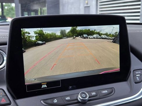 Used 2025 Chevrolet Blazer LT image 12