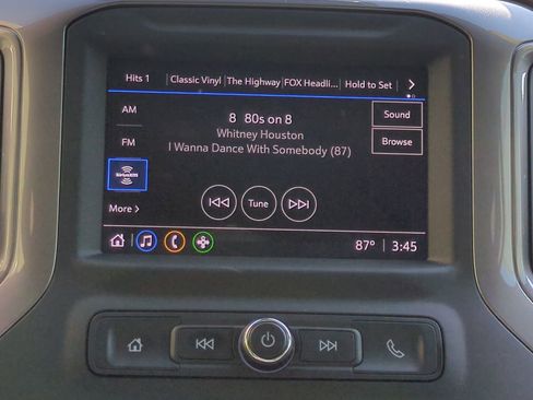 Used 2022 Chevrolet Silverado 1500 Custom image 17