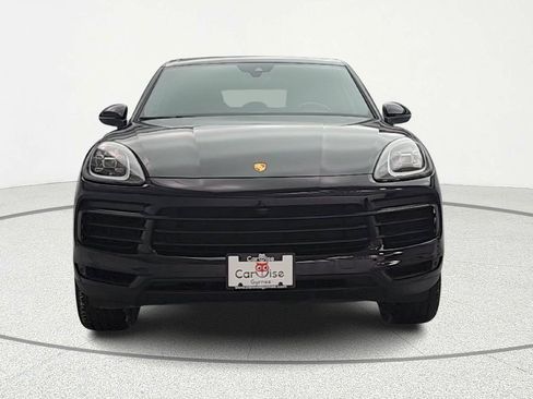Used 2021 Porsche Cayenne w/ Premium Package image 2