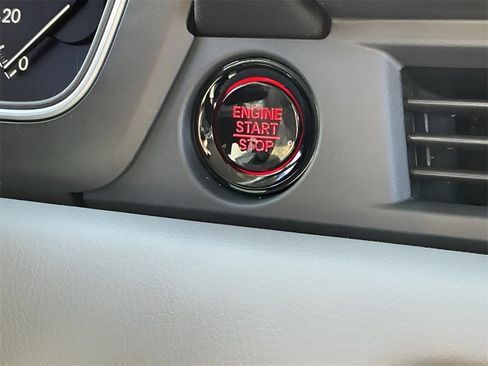 New 2025 Honda Pilot EX-L image 35