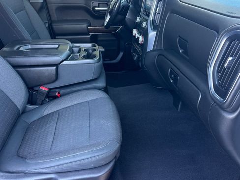 Used 2019 GMC Sierra 1500 SLE w/ SLE Value Package AWD/4WD image 15