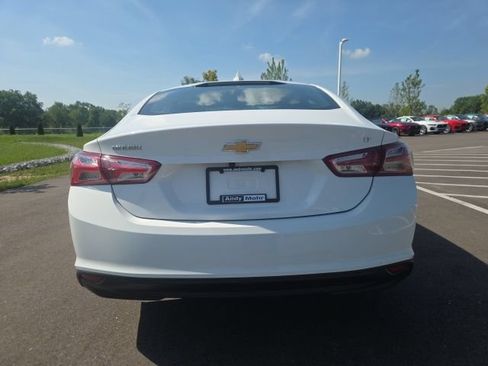 Used 2020 Chevrolet Malibu LT FWD image 9
