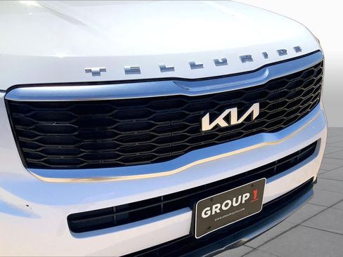 Certified 2022 Kia Telluride S FWD image 36