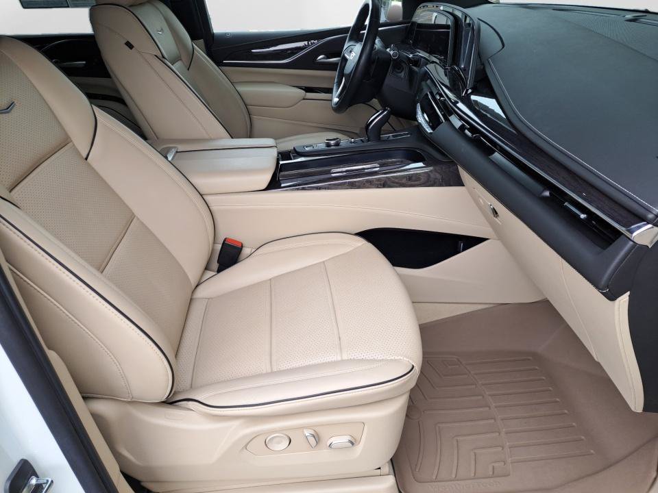 Certified 2022 Cadillac Escalade Premium Luxury w/ Performance Package AWD/4WD image 14