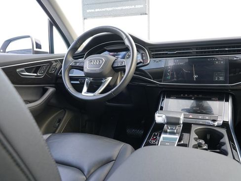 Used 2024 Audi Q7 3.0T Premium Plus image 29