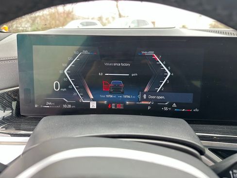 Certified 2025 BMW X5 sDrive40i w/ M Sport Package image 15