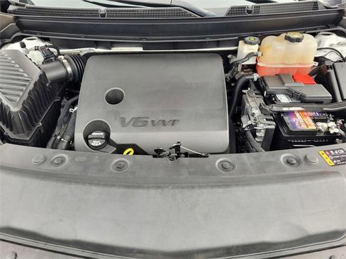 Used 2023 Buick Enclave Essence image 27