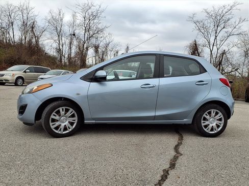 Used 2013 MAZDA MAZDA2 Sport image 30