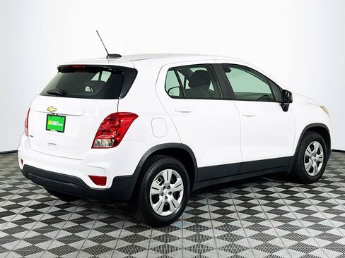 Used 2017 Chevrolet Trax LS FWD image 8