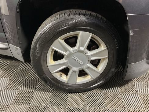 Used 2013 GMC Terrain SLE image 27