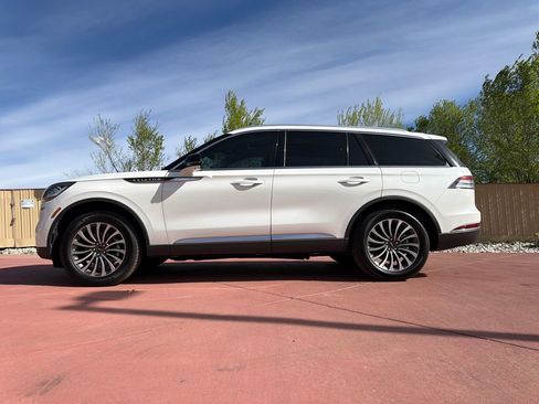 Used 2021 Lincoln Aviator Reserve w/ Equipment Group 201A image 4
